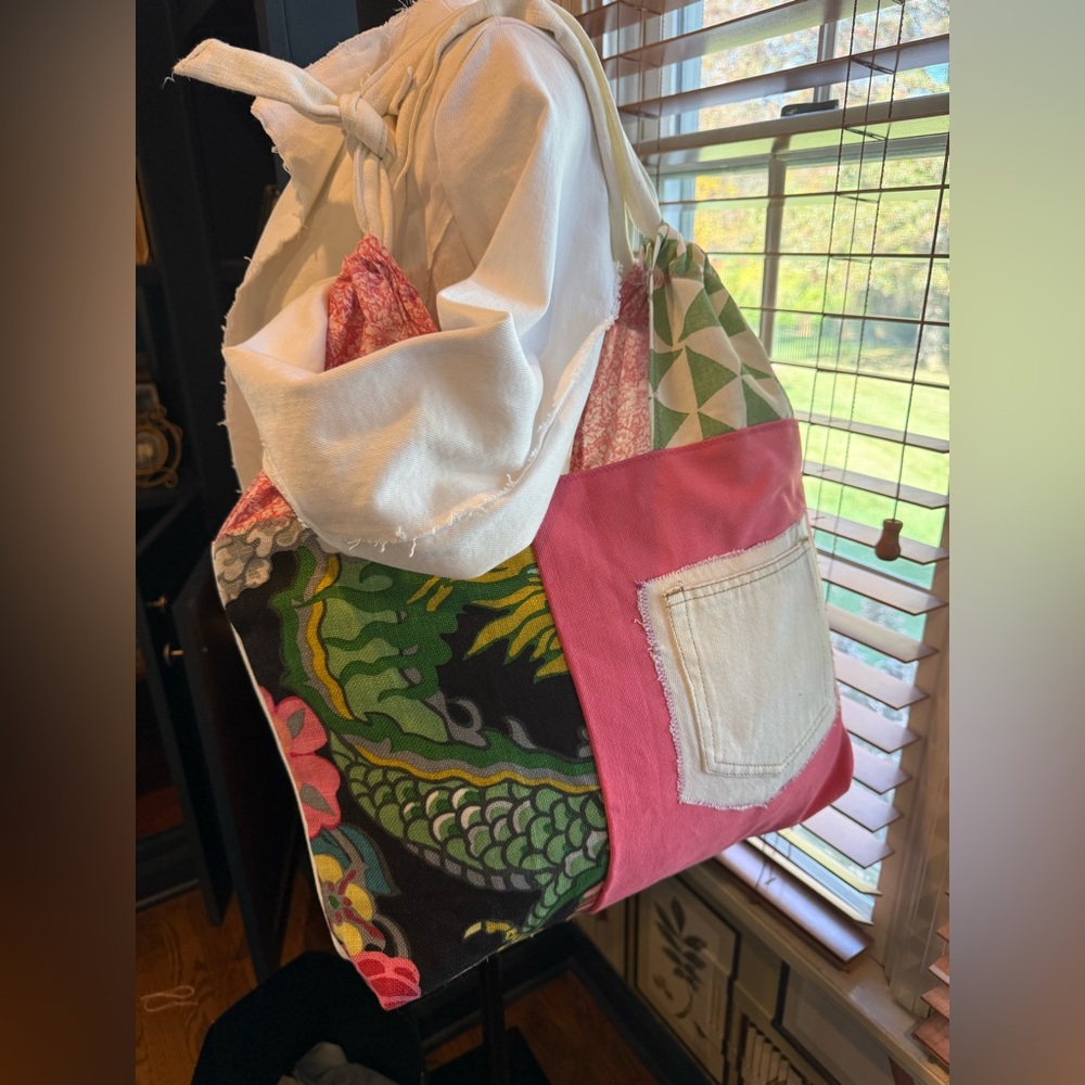 Custom tote - Picture 5 of 6
